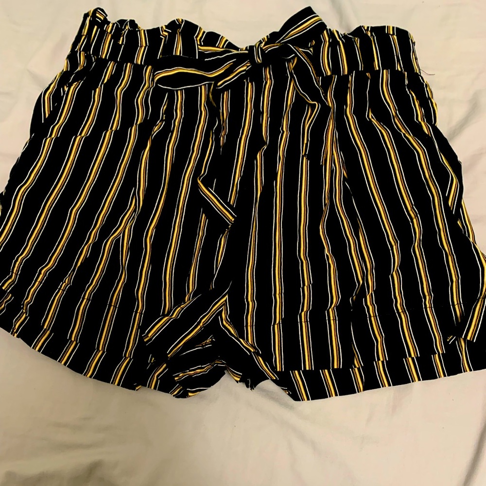 Multiple color shorts with a bow in the front.